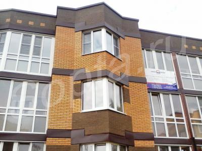  REHAU-  .