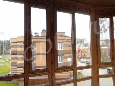  REHAU-  .