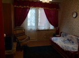 Сдается комната на длительный срок, в трехкомнатной квартире без хозяина / Тюмень