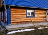 Добротный дом с банькой на высоком берегу р. Шелонь / Псков